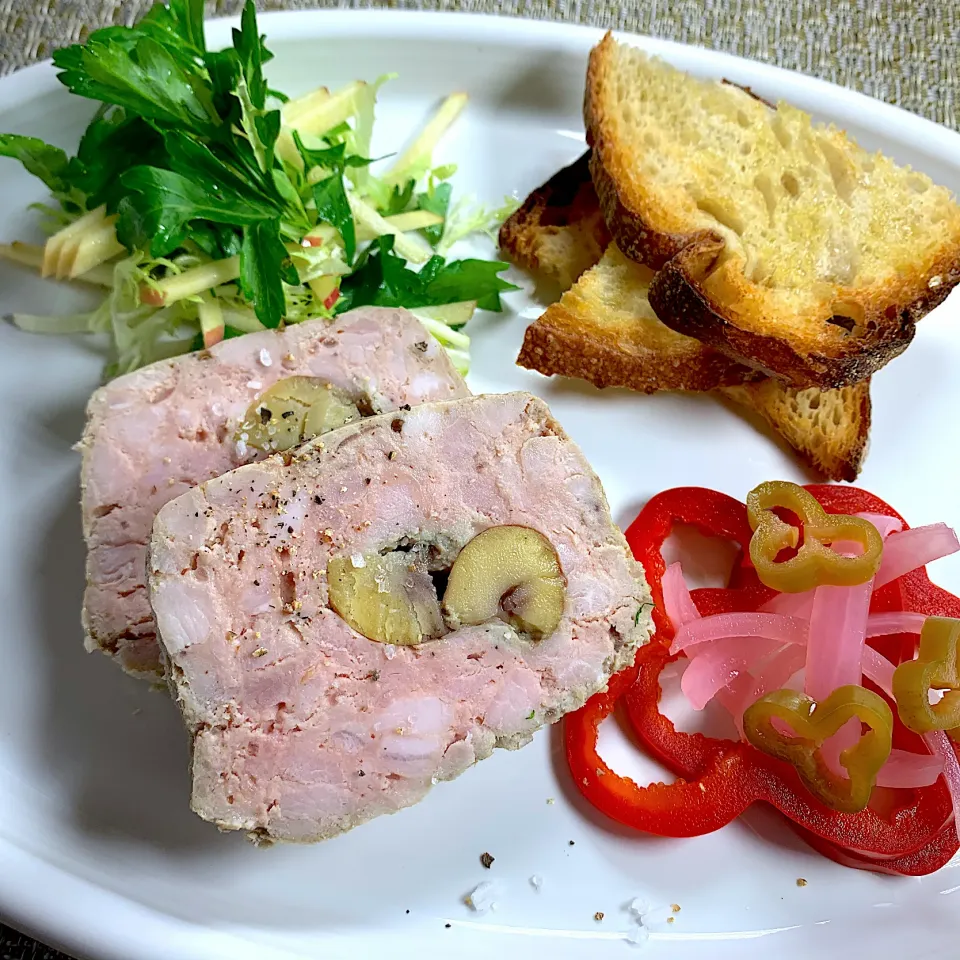 Pâté de Campagne with Chestnuts  & Homemade Pickles (栗の入った田舎風パテとパプリカのピクルス)|Masa, The Cooking Husbandさん