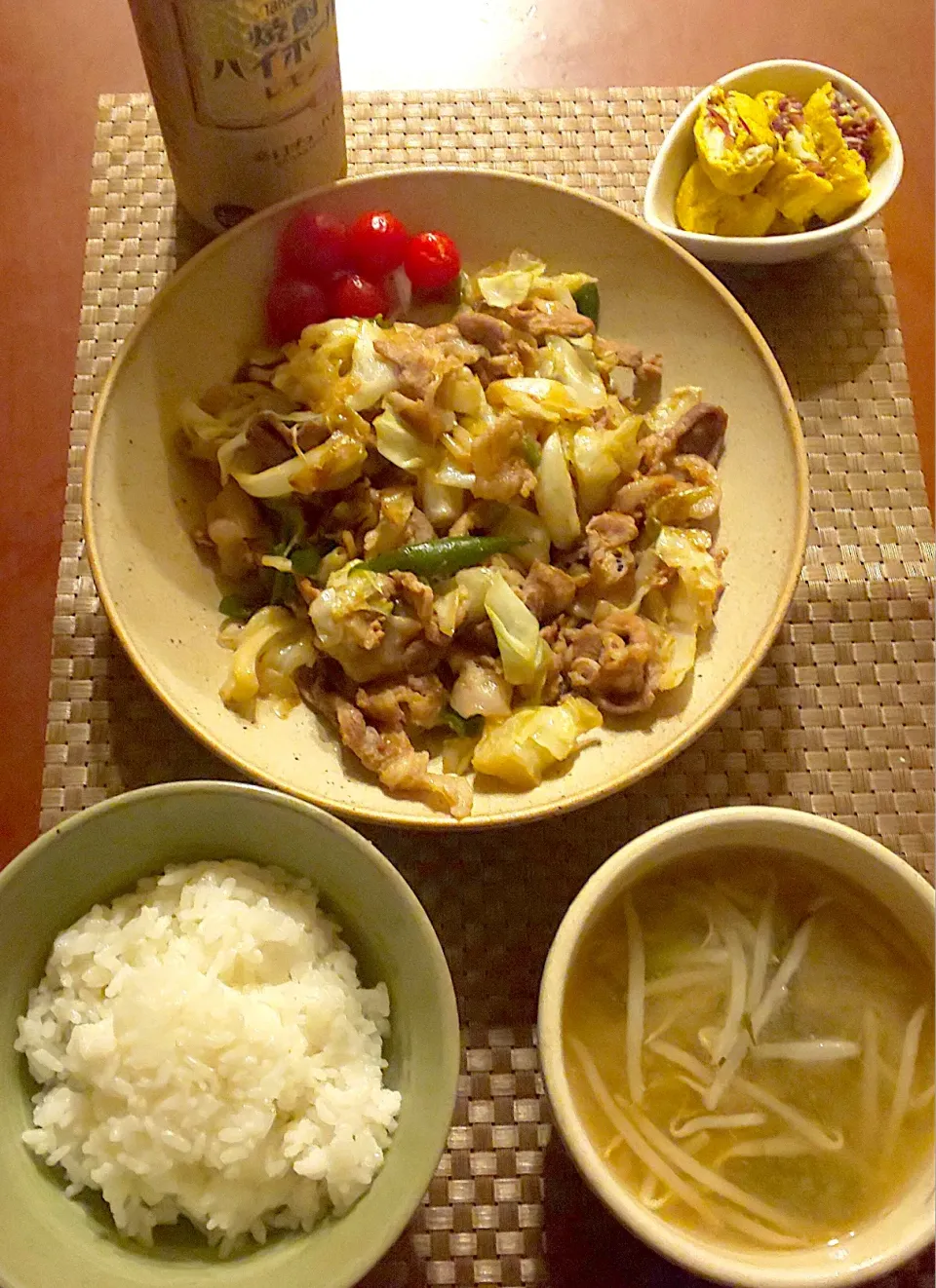 Snapdishの料理写真:Today's dinner🍴もってのほかとしらすの出汁巻卵･お野菜たっぷり豚の生姜焼き･白飯･もやしと昆布のお味噌汁|🌈Ami🍻さん