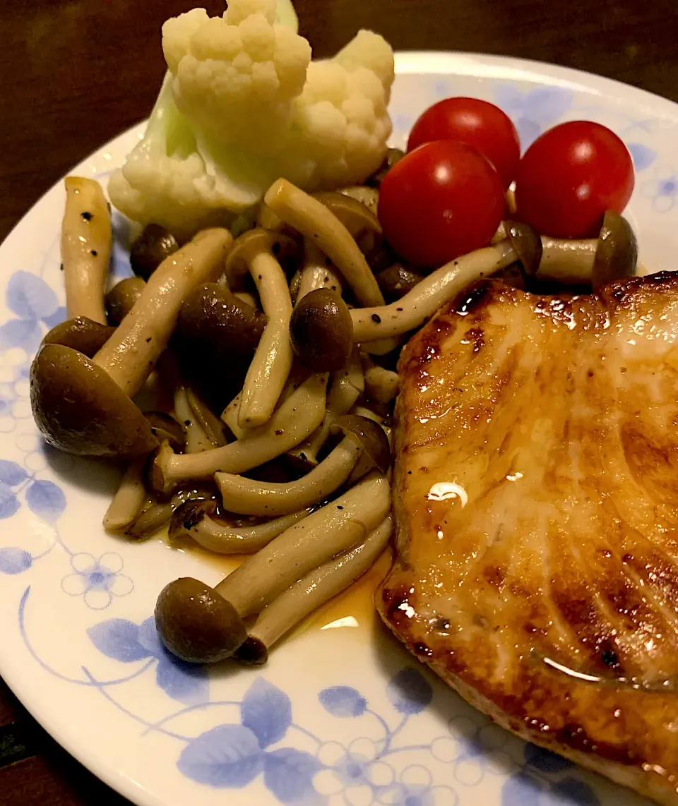 メカジキのバター焼き🍅|みっこちゃんさん