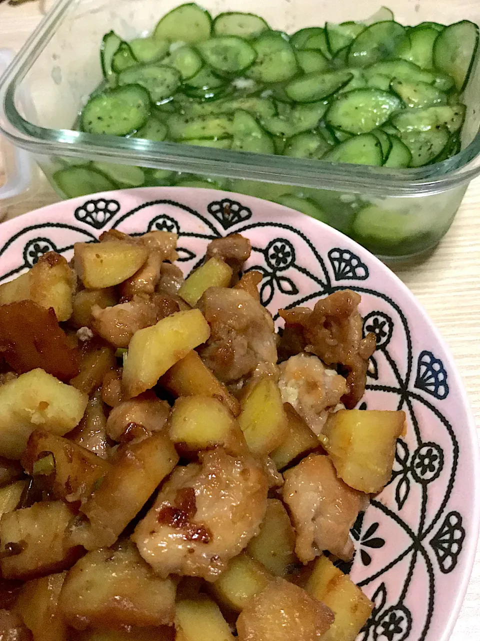 鶏肉とサツマイモの和風炒め＆きゅうりのナムル|のあママさん