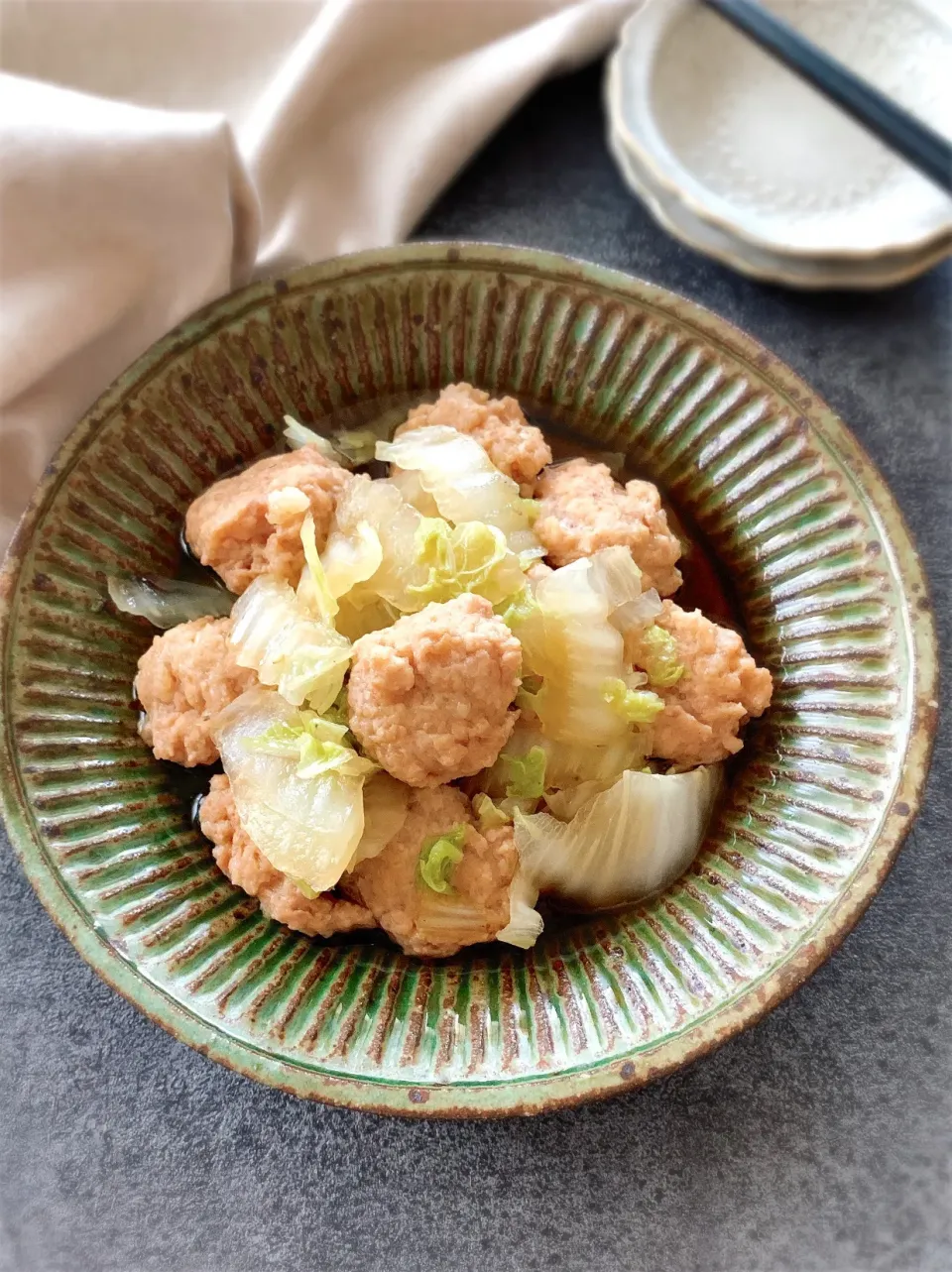 長芋入りふわふわ鶏団子と白菜のくたくた煮|はらしおりさん