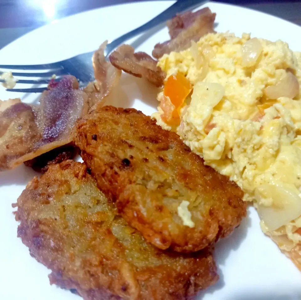 Homemade Hashbrowns, Bacon and Scrambled Eggs|The Wretched Chefさん