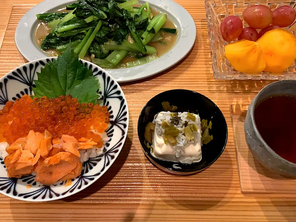 今日は親子丼|たまにゃんさん