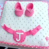 pillow cake for a baby girl 🥰|inasaghaさん