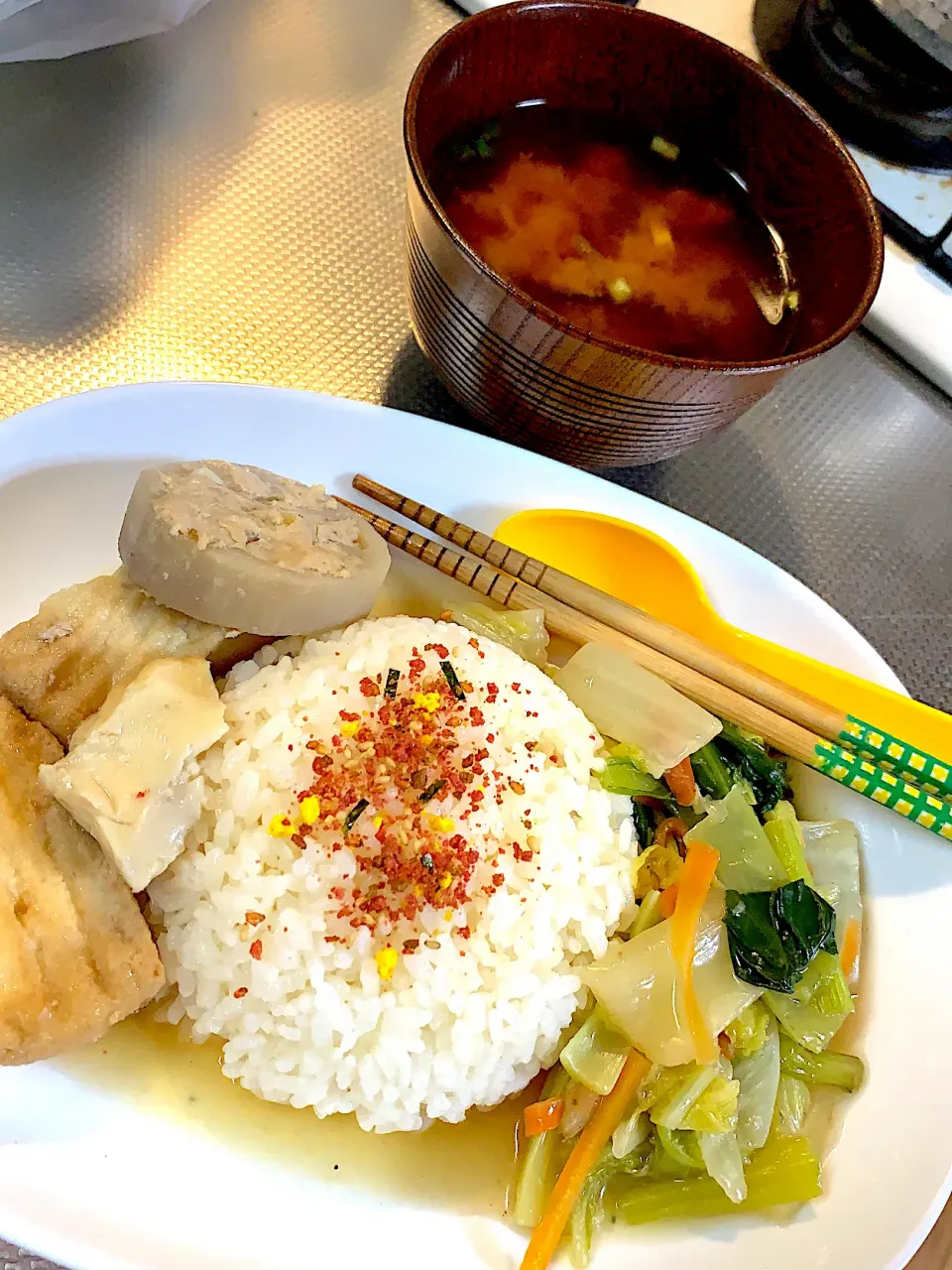 おばあちゃんの晩ご飯！本日は僕の仕事は、盛り付けのみ🤣楽！|Yukihiko Ishidaさん