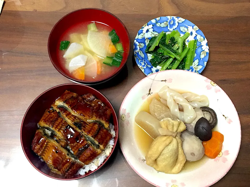 うな丼 煮物 小松菜のごま和え 根菜の味噌汁|おさむん17さん