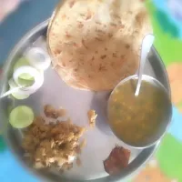 its a rajathani dish named 
rajasthani dal,jadi chapati n churma with garlic pickle|swat24さん