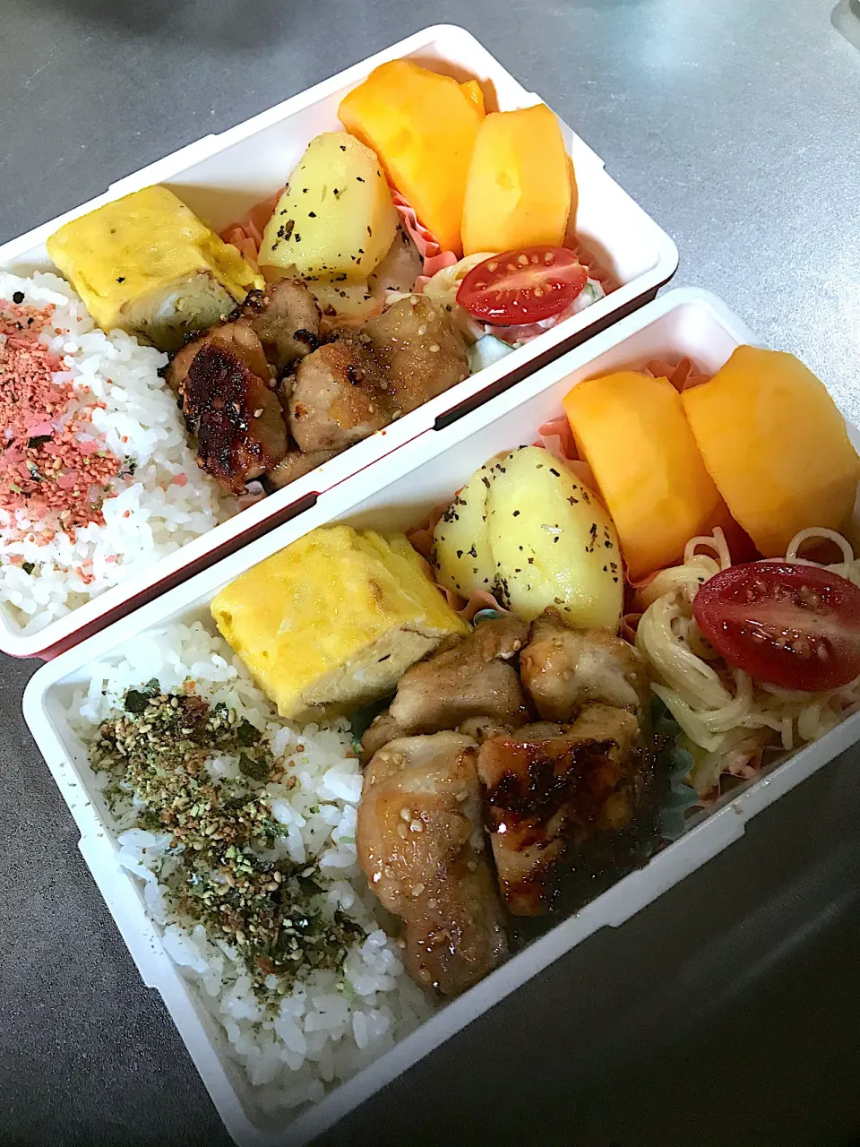 Snapdishの料理写真:胡麻照りチキン弁当|ちーさん