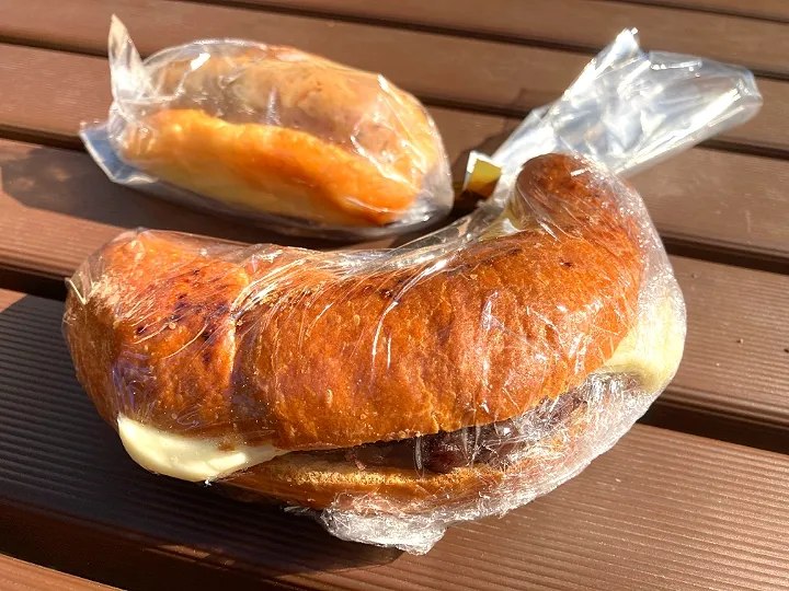 Snapdishの料理写真:公園で朝食
美味しくてリピート
もりもと
粒々あんこの塩ﾊﾞﾀｰぱん|🌻ako ·͜·♡peco🌻さん