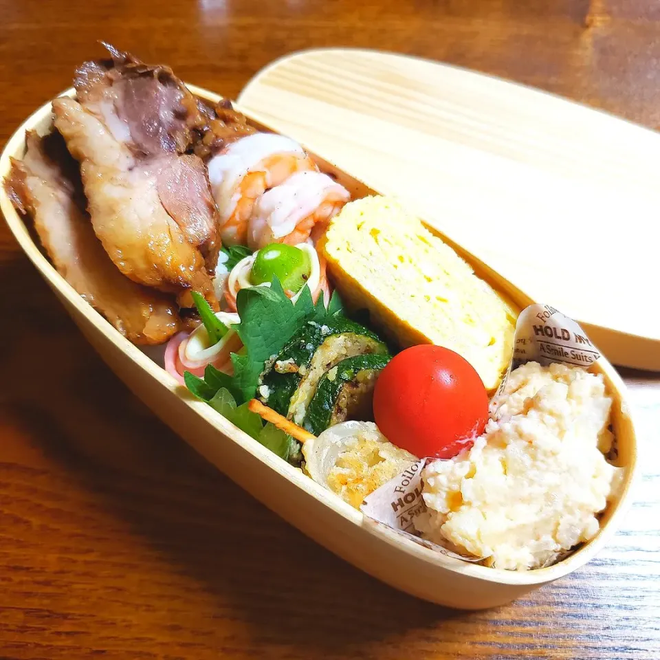 ☺️やわらか煮豚丼弁当☺️
2020・10/09|Laniさん