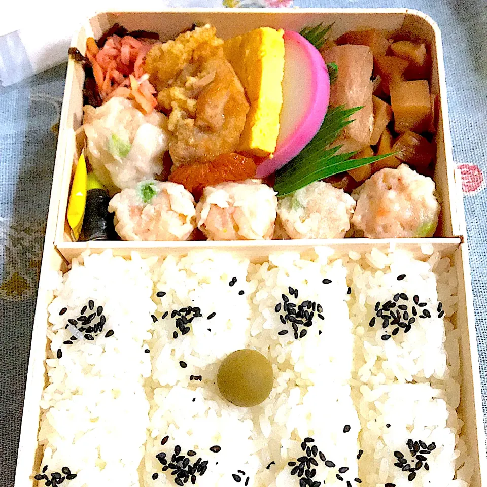 崎陽軒の期間限定、えびシウマイ弁当🦐|🌺🌺Foodie🌺🌺さん