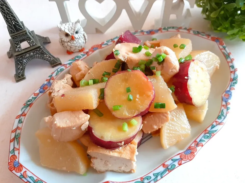 ♡鶏肉とさつまいもの煮物♡|ずんこたんさん