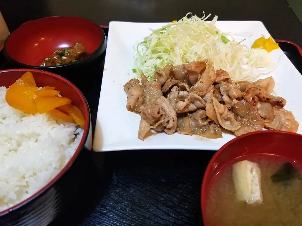 生姜焼定食
来週こそお弁当作ろう…|しあるさん