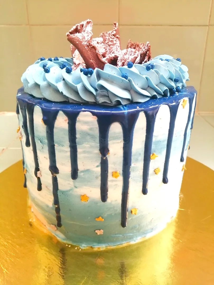 Blue drip cake|JorgeR05さん