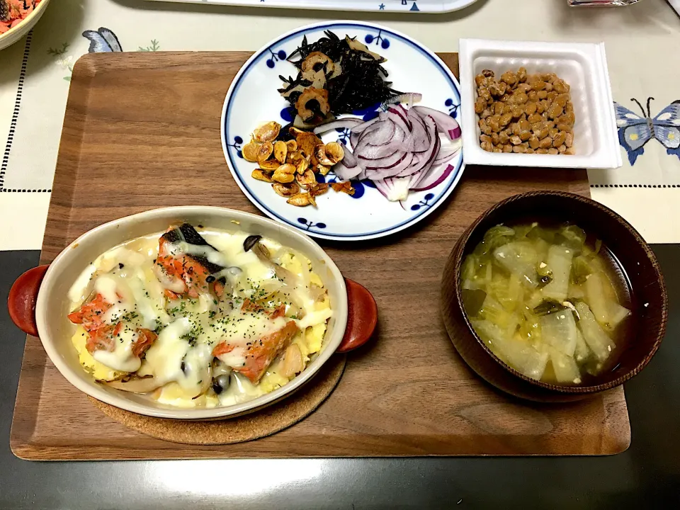 チキンドリアソースでさつま芋と秋鮭のオーブン焼きのご飯|みよさん