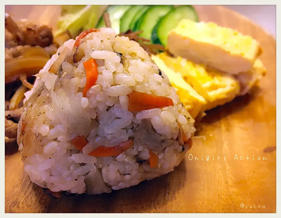 おでん🍢の翌日は炊き込みご飯            からの、おにぎり🍙😆                       #Onigiri Action|yucca@さん