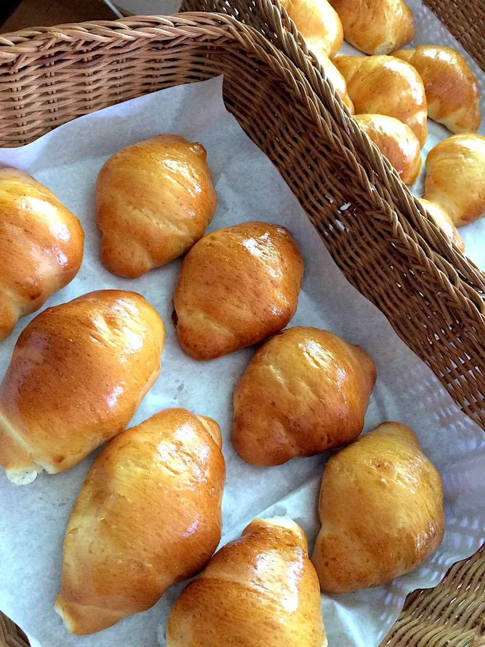 Snapdishの料理写真:やっぱり朝はバタロール🥯|kikkiさん