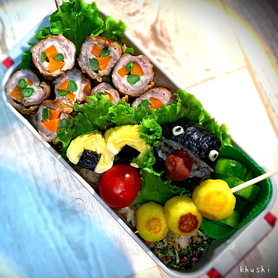 パッカンこむすびな小僧弁当🍱〜人参🥕といんげんの肉巻き・いも🍠団子🍡・おにぎり卵焼き🍙〜|KOZUEさん