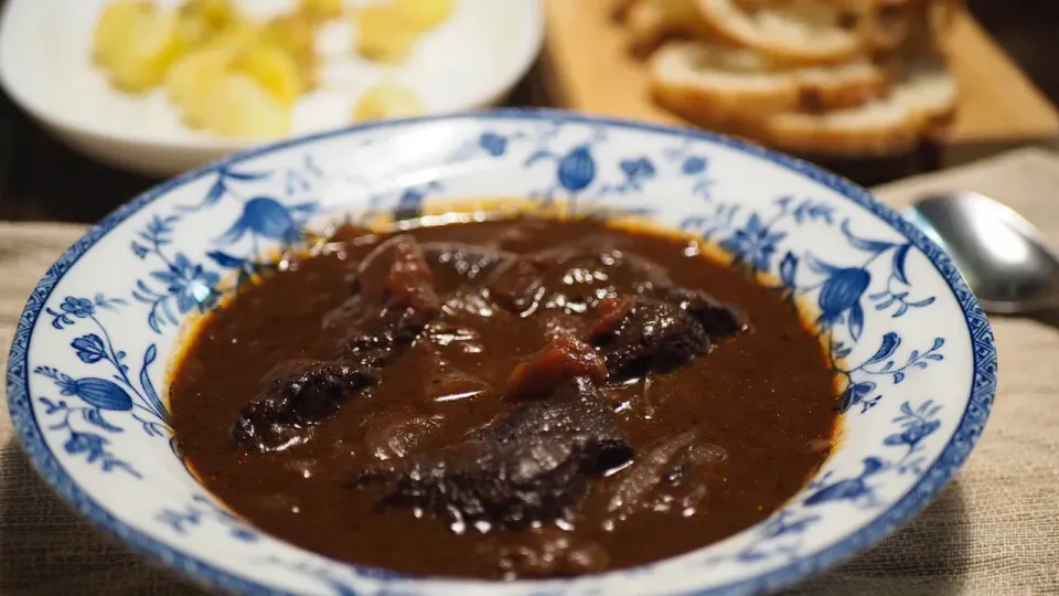 牛肉の赤ワイン煮|純さん