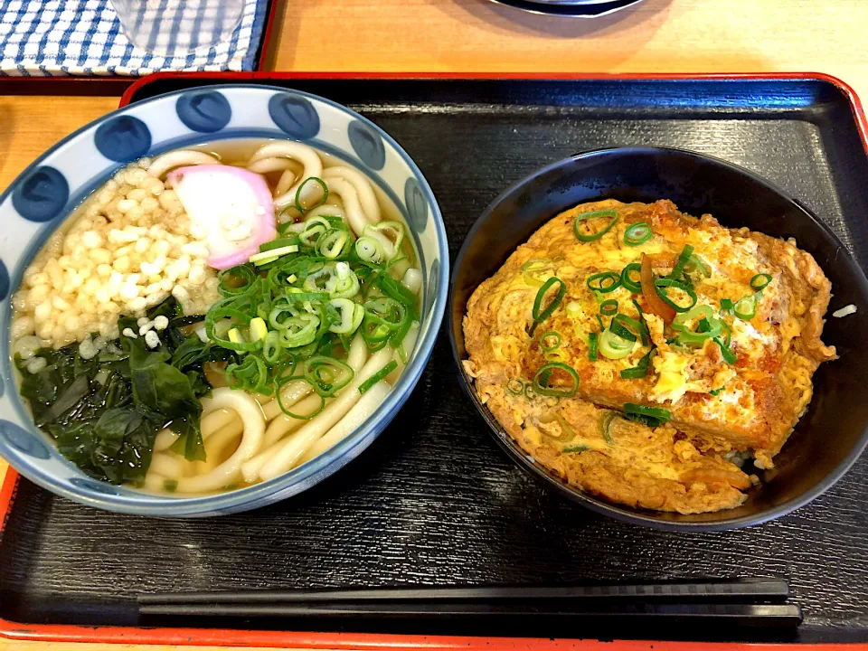 Snapdishの料理写真:日替定食|T. Wonderさん