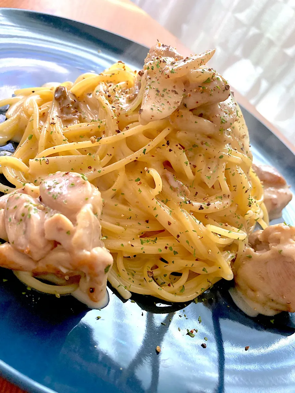 チキンのポルチーニクリームスパゲッティ😋🍝💕✨|アイさん