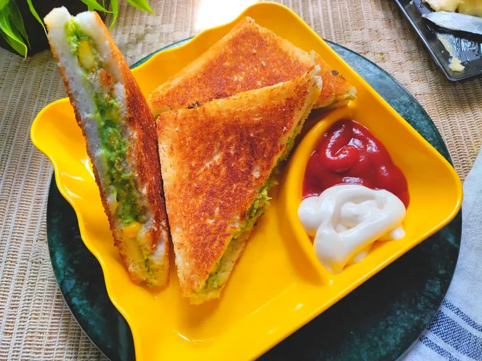 Corn cheese sandwich|Anusha Kurupさん