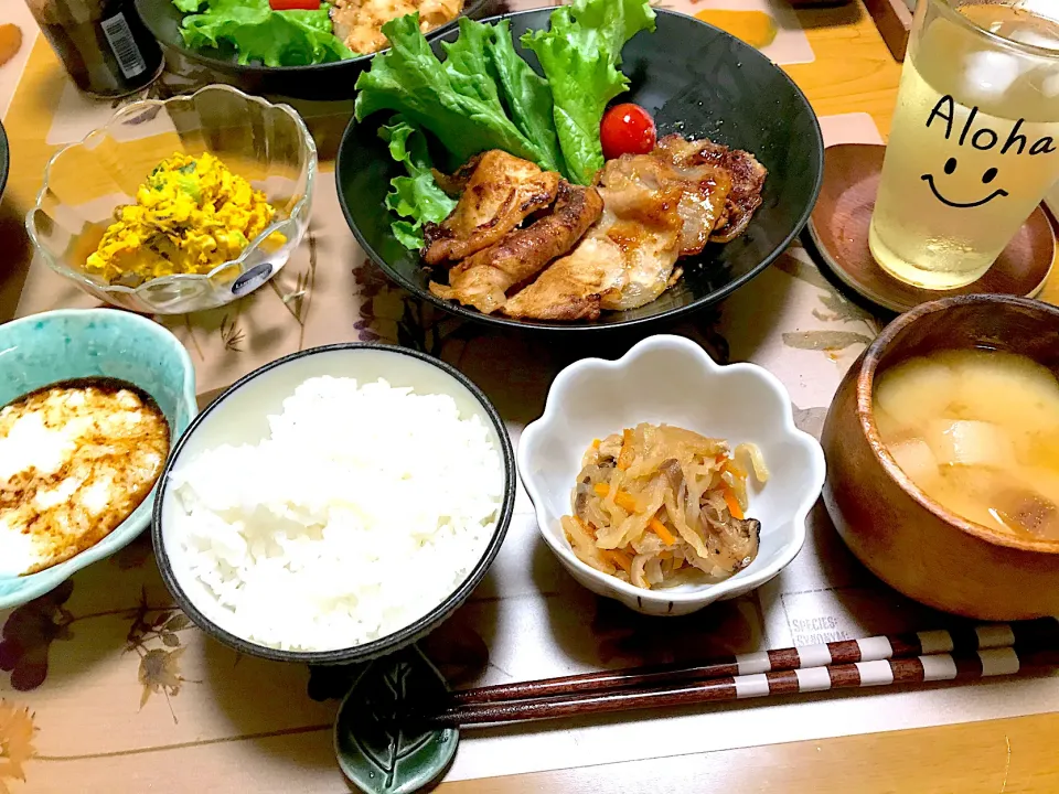 豚ロース肉の味噌漬焼き、かぼちゃの塩こぶサラダ、切干大根煮|Emiko Kikuchiさん