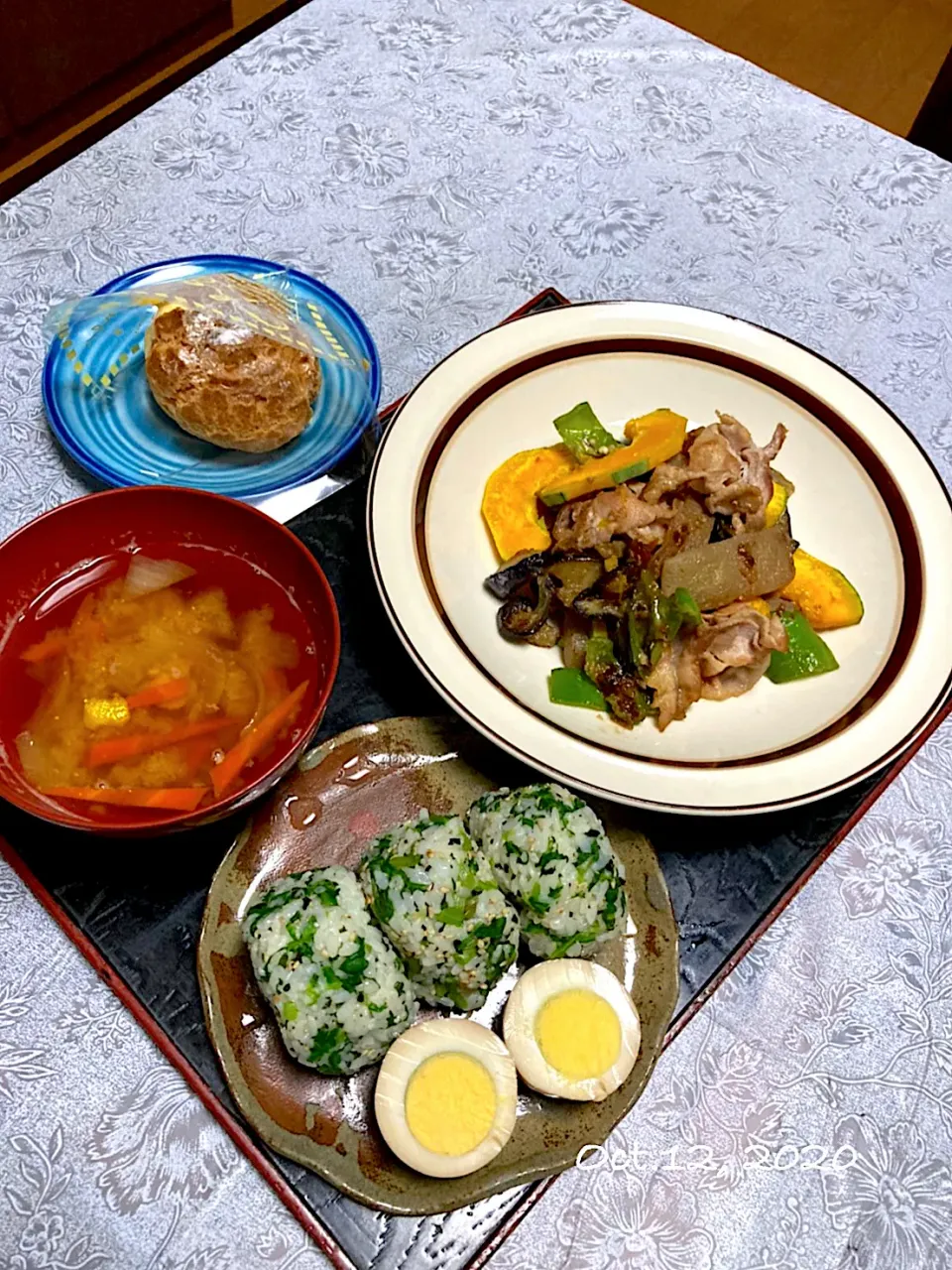 grandmaの晩ごはん☆春菊ごはんでおにぎり🍙|kaoriさん