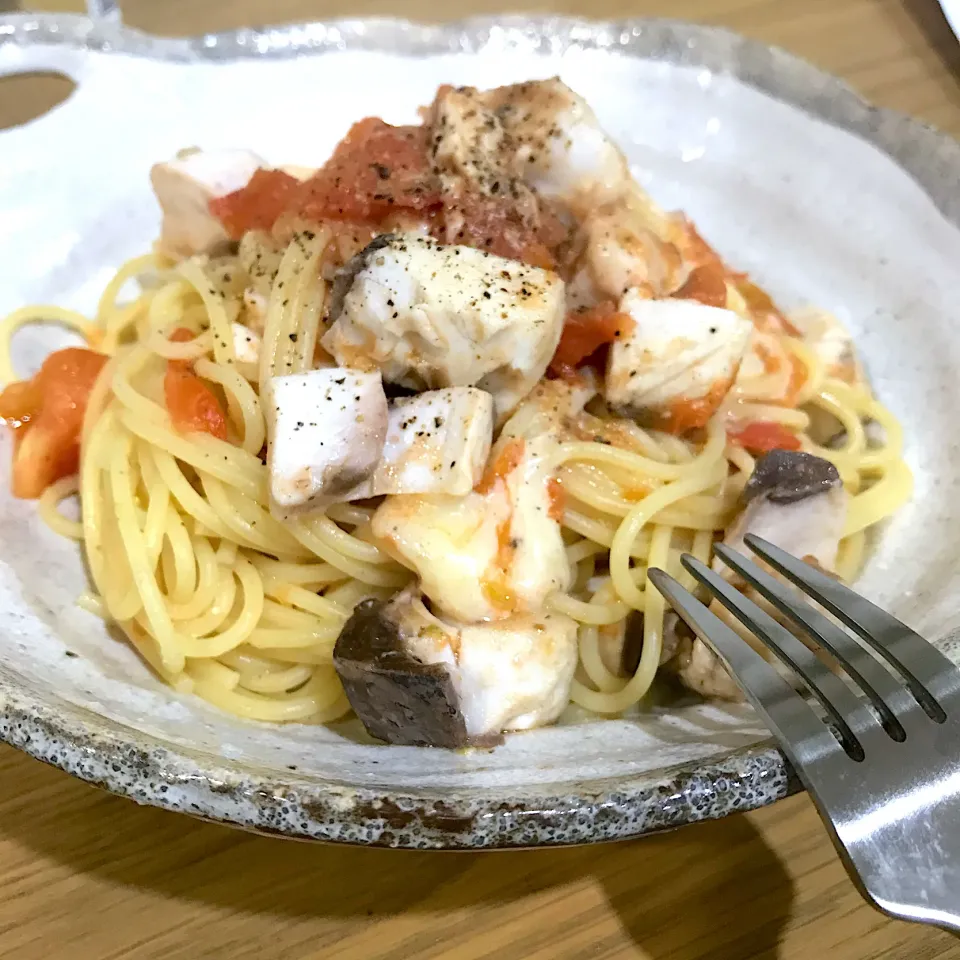 カンパチとトマトのパスタ🍝|ぽにょ☆さん