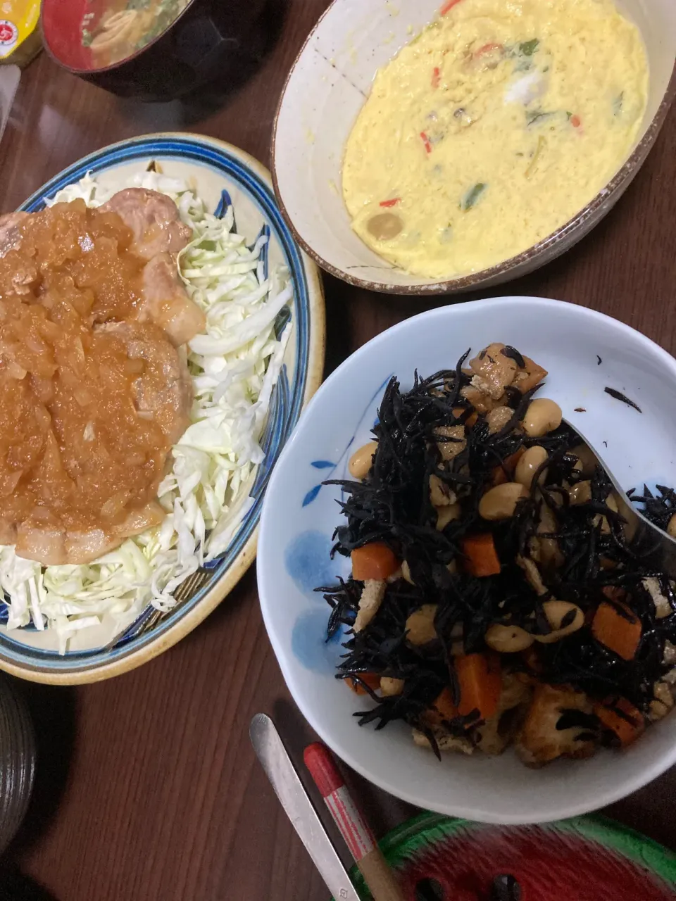 10月12日晩ご飯。トンテキ玉ねぎおろしソース、ひじき煮、レンチン茶碗蒸し。|あやさん