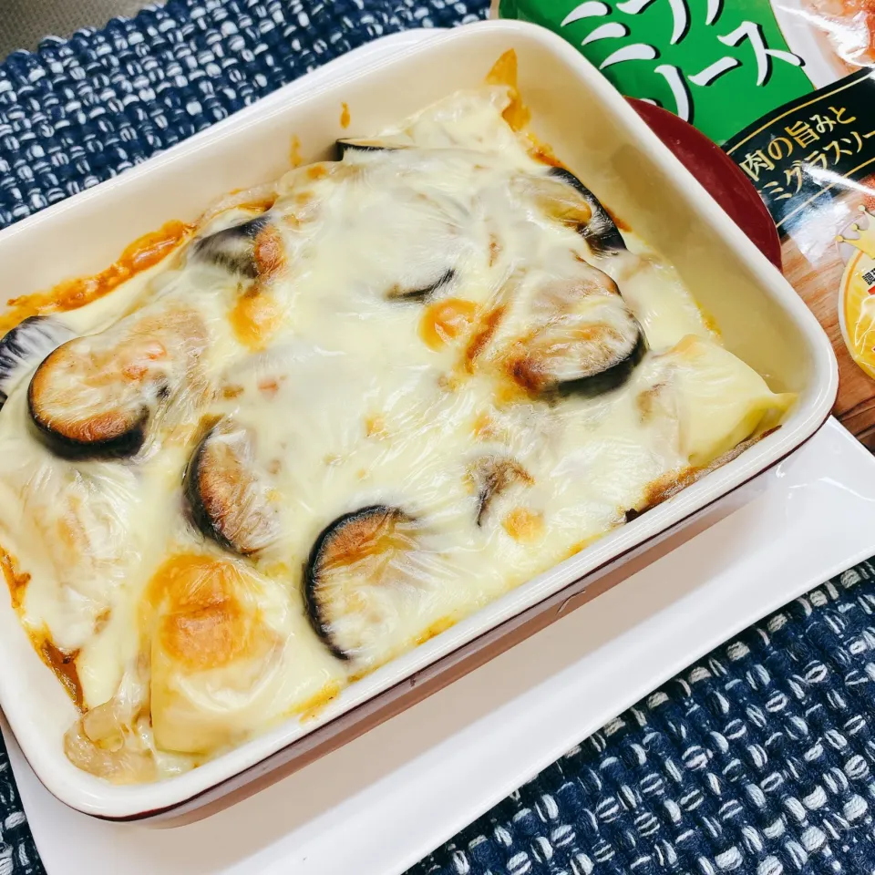 ミラノ風ドリアソースでポテトとナスのチーズ🧀焼き❣️|naoさん