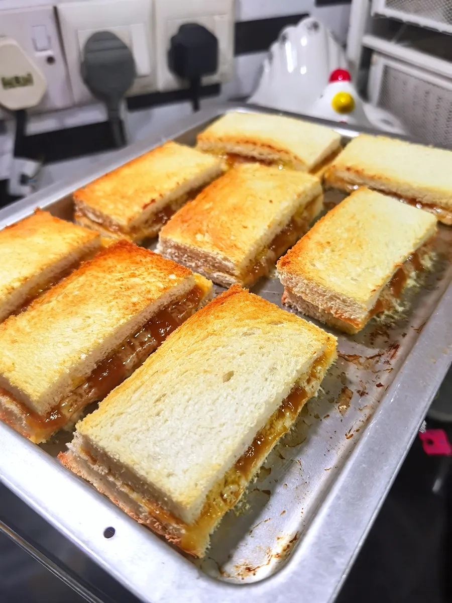 Roti bakar|azirasamsuddin771008055774さん