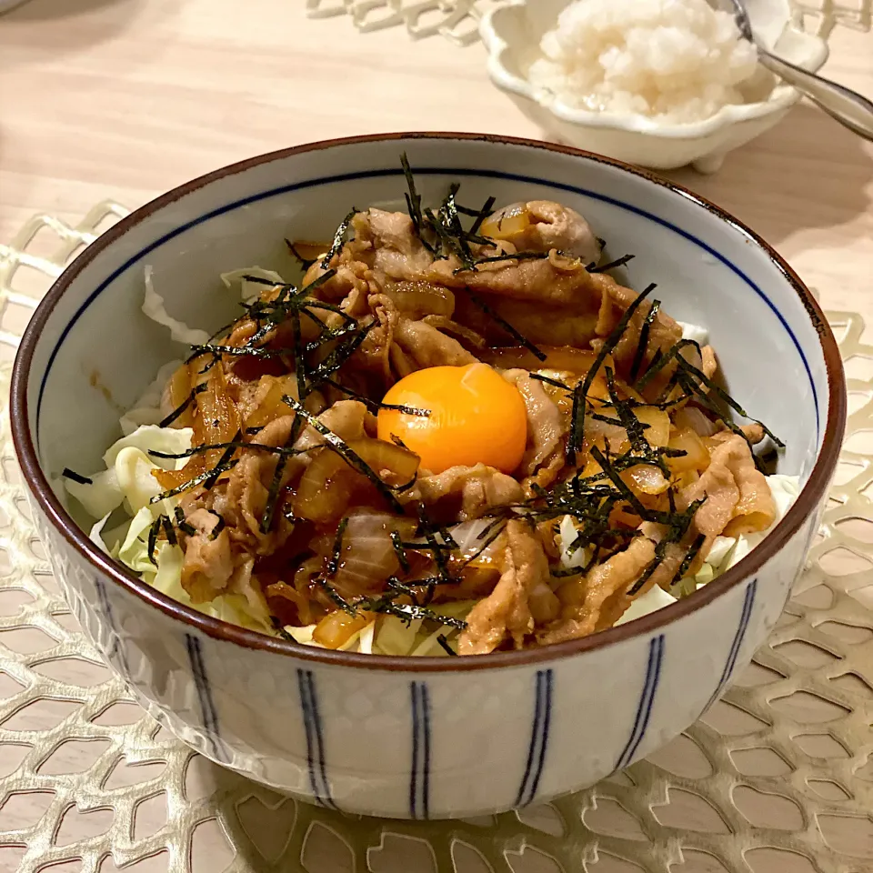 Snapdishの料理写真:豚丼|ひろさんとゆりさんさん