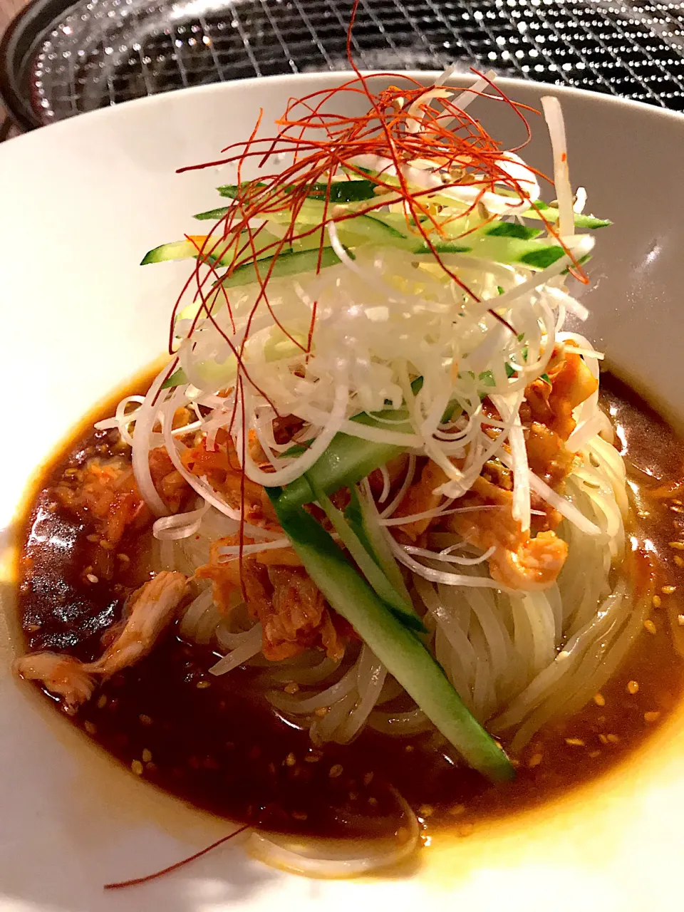 蒸し鶏と白髪ねぎのビビン麺|ま〜てぃんさん