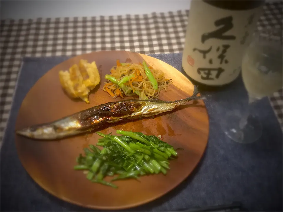 秋刀魚、空芯菜のニンニク炒め、しらたきの塩昆布和え、玉子焼き＆久保田萬寿|mayさん