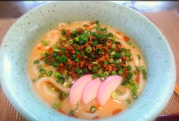 Snapdishの料理写真:汁なし担々麺の肉味噌リメイク

   坦々豆乳うどん🍜|びせんさん