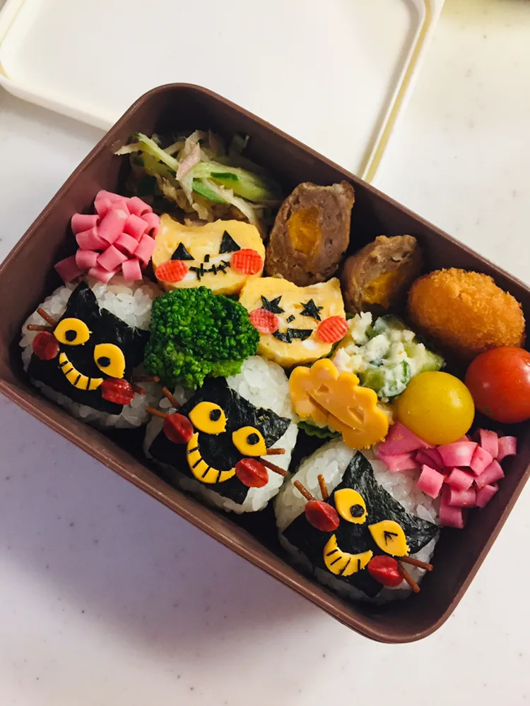 ayano.adshさんの料理 🎃黒猫おにぎり弁当🎃|pimoriさん