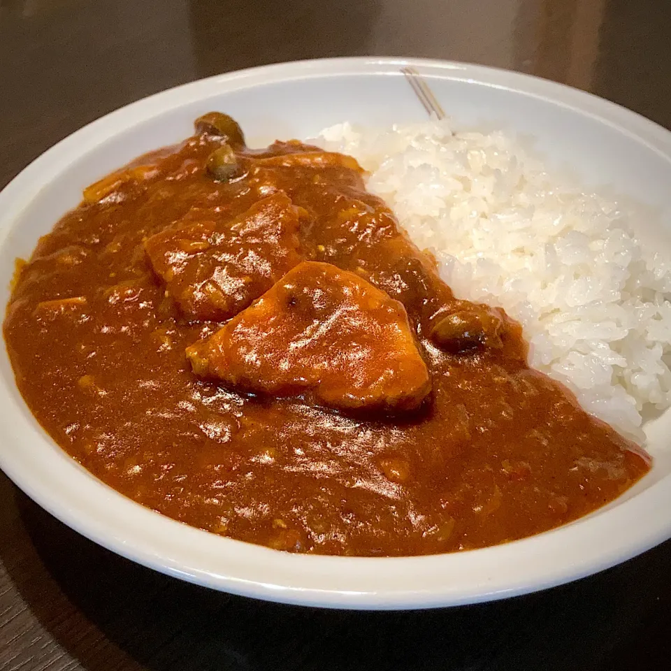 Snapdishの料理写真:めかじきカレー|Kouki Tanabeさん