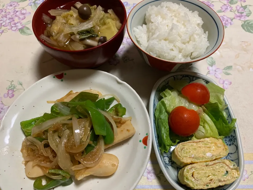 朝ごはん、ソーセージ生姜焼き、玉子焼き|Isimura Hidekiさん