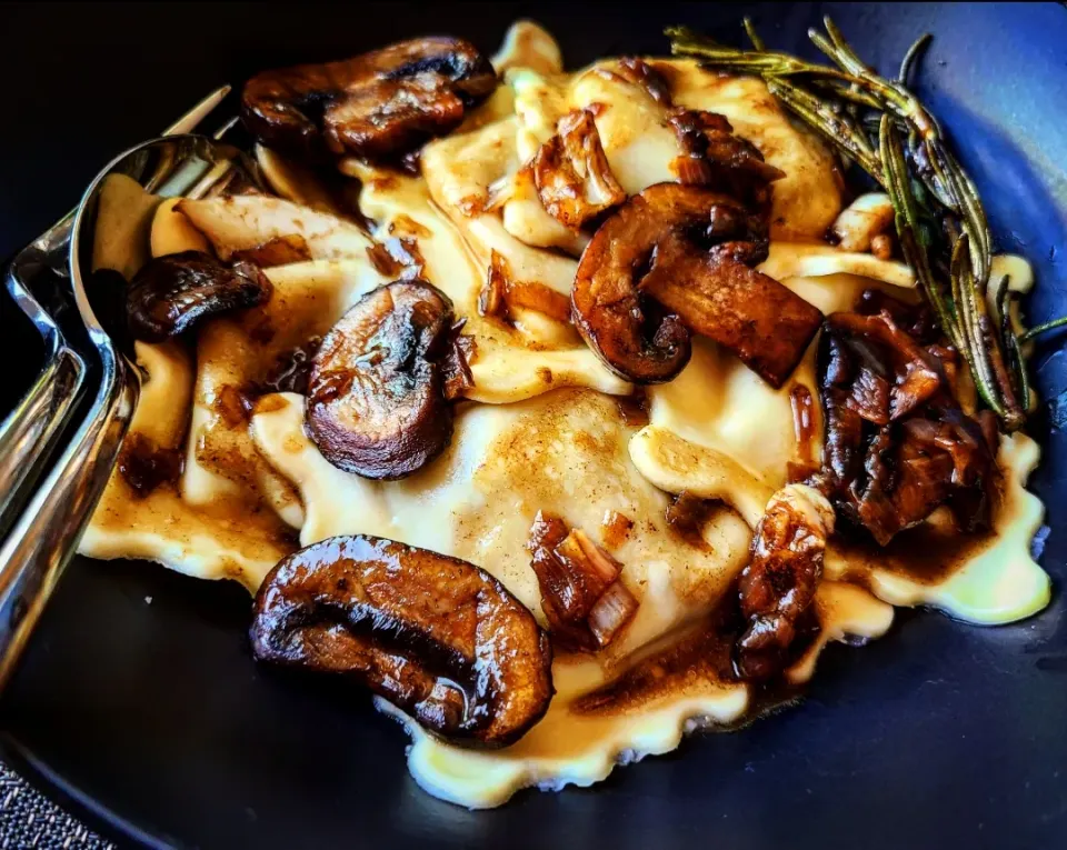 Wild Mushroom Ravioli in a Rosemary  Balsamic Glaze|Jbunny Caféさん