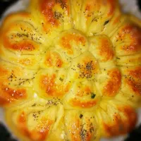 Flower Garlic Bread|Grazellaさん