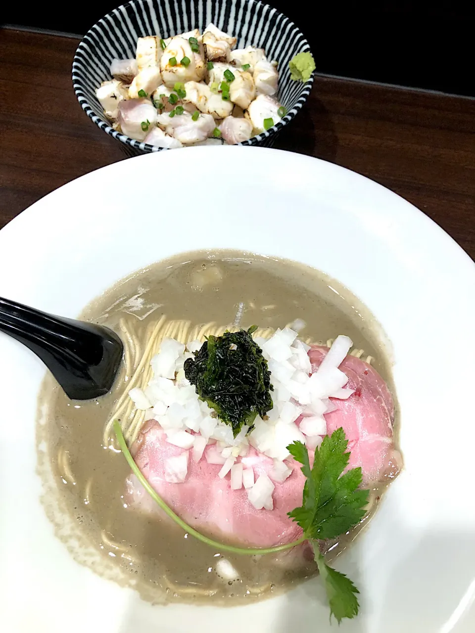 限定・濃厚青森産煮干しの中華そば+真鯛炙り丼@寿製麺 中華そば よしかわ（西台）|Kazuya Miyukiさん