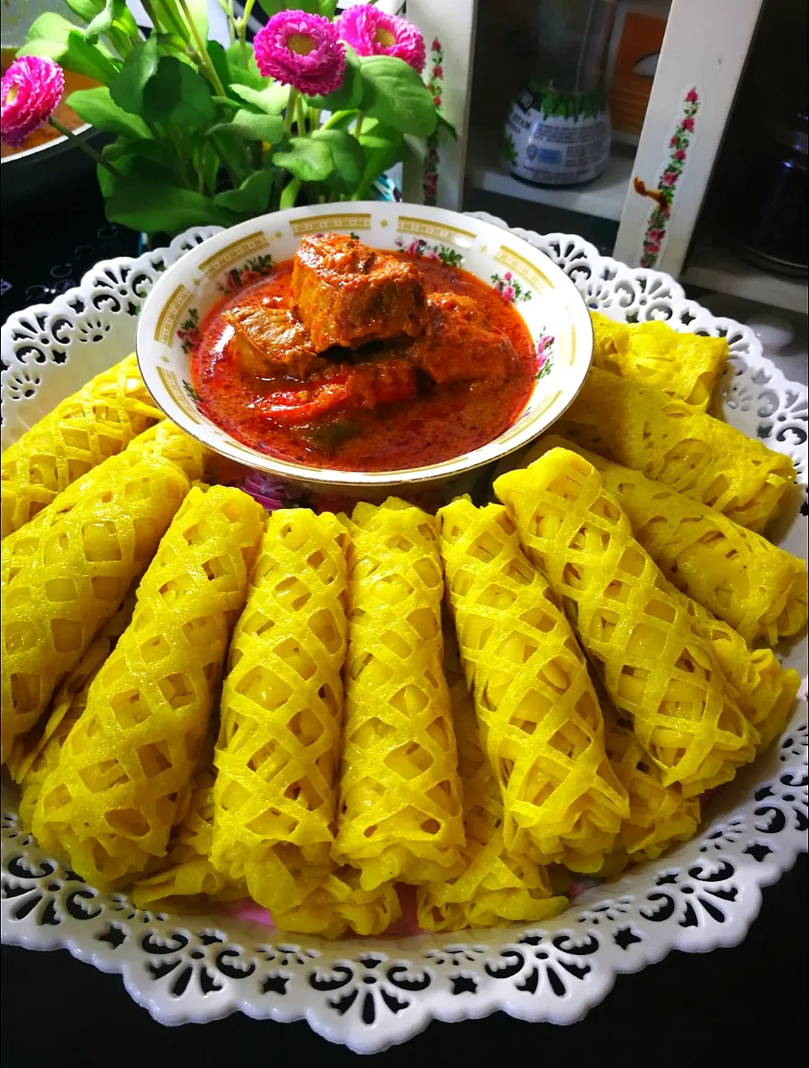 Snapdishの料理写真:Roti jala kari ayam|azirasamsuddin771008055774さん