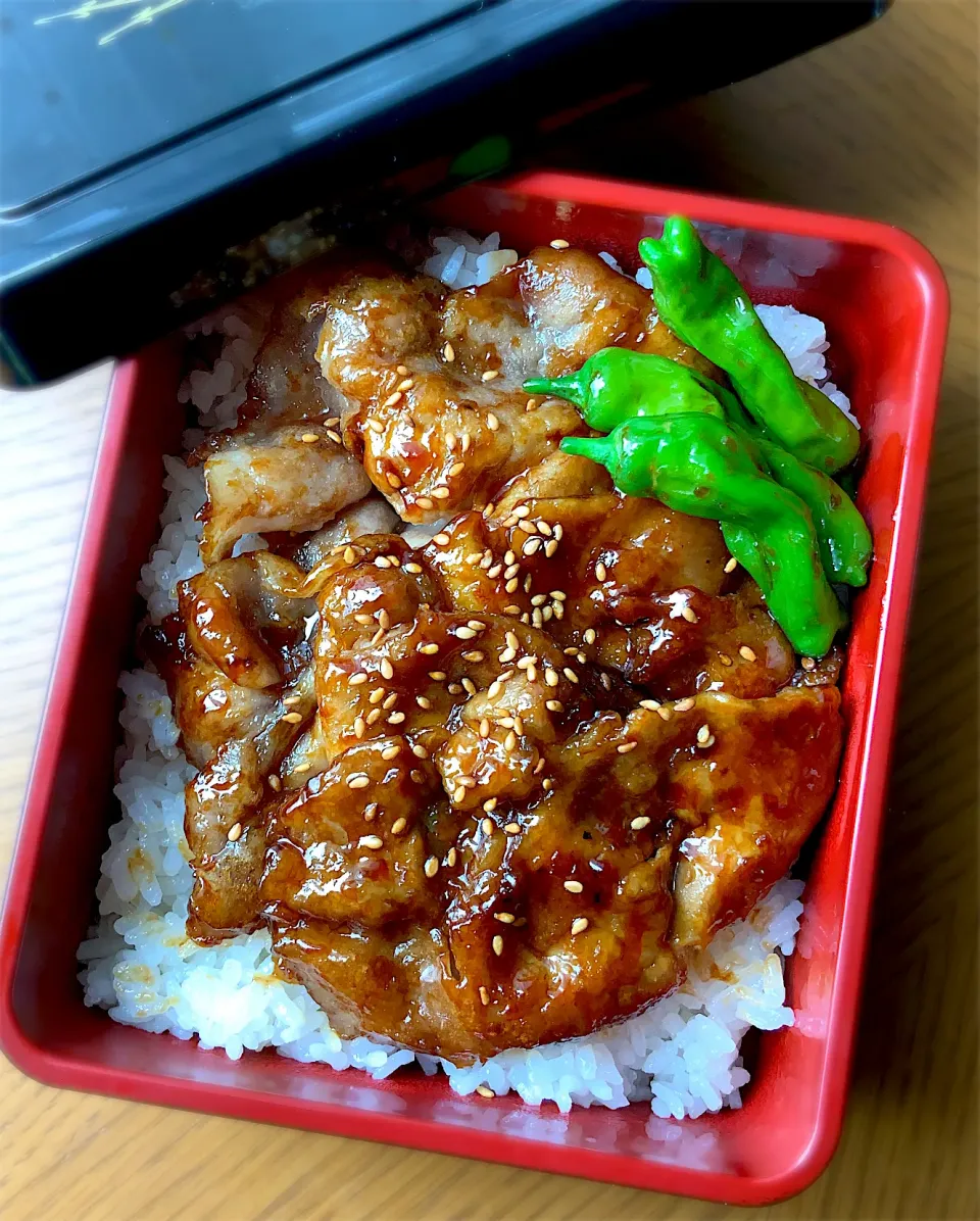 豚丼弁当|9421beruさん