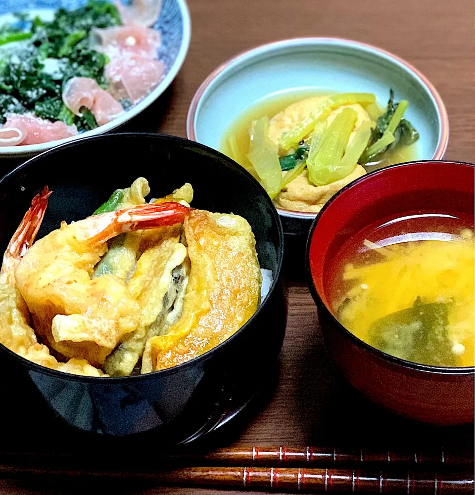 天丼、がんも煮、ほうれん草と生ハムサラダ|sakiさん