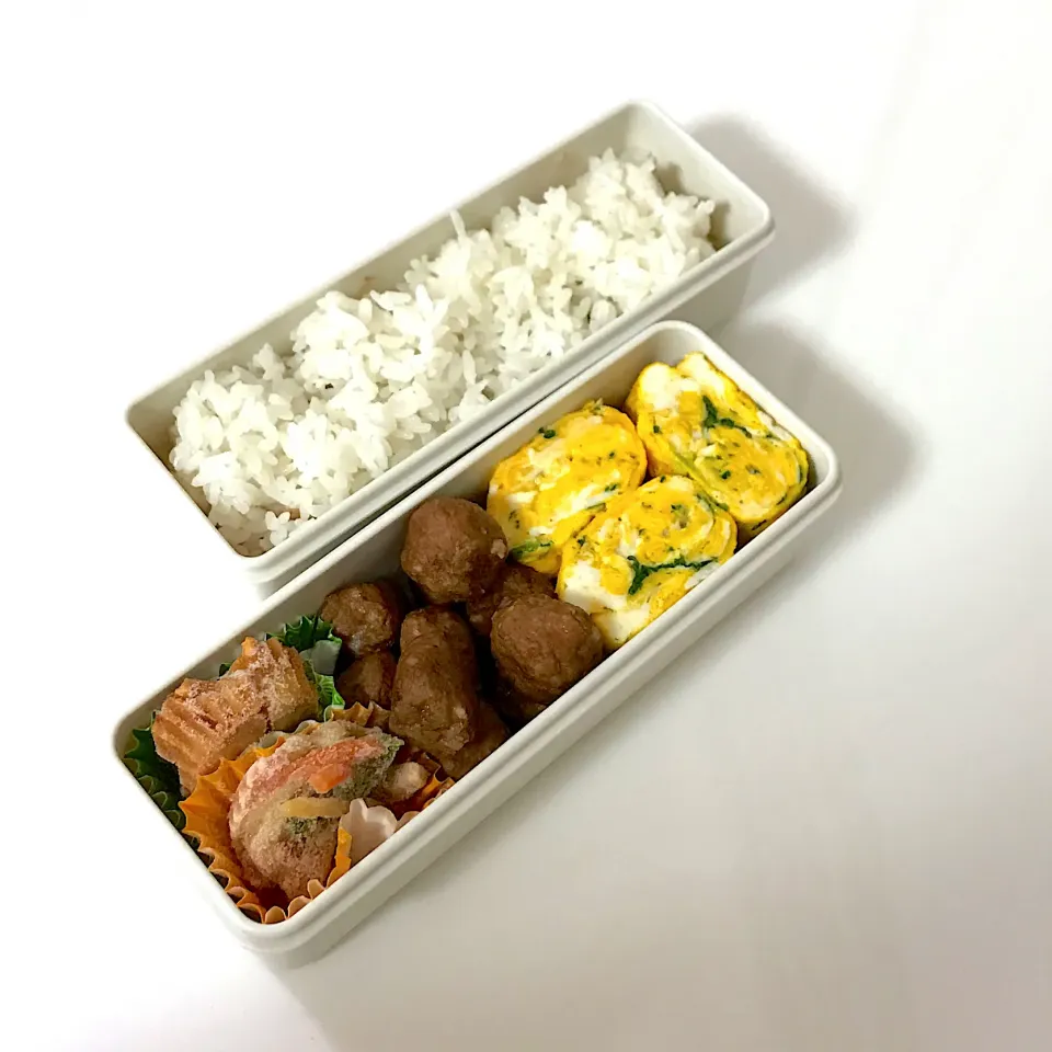 Snapdishの料理写真:イシイの肉だんご弁当|コマツ菜さん