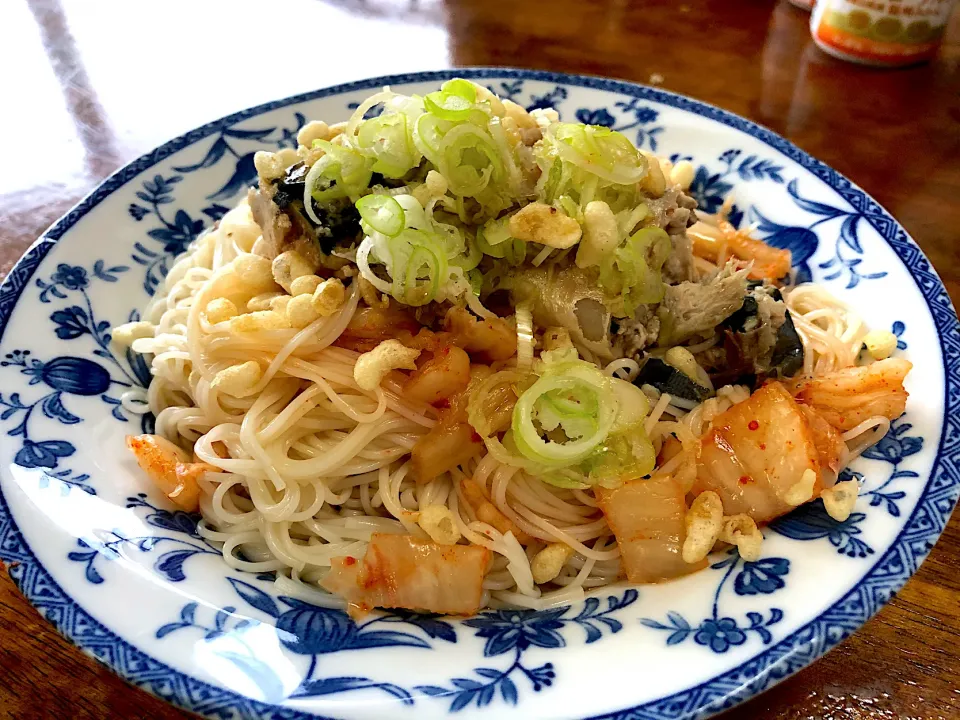 サバ缶とキムチのお素麺|さんだーさん