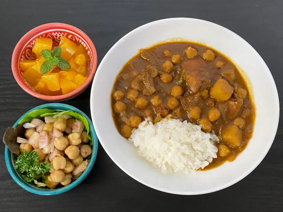 Snapdishの料理写真:ひよこ豆カレー🍛|kiki🍋さん