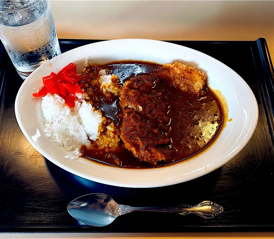 金曜日はカツカレーの日|にゃあ（芸名）さん