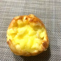 初めて作ったチーズパン|クニオキッチンさん